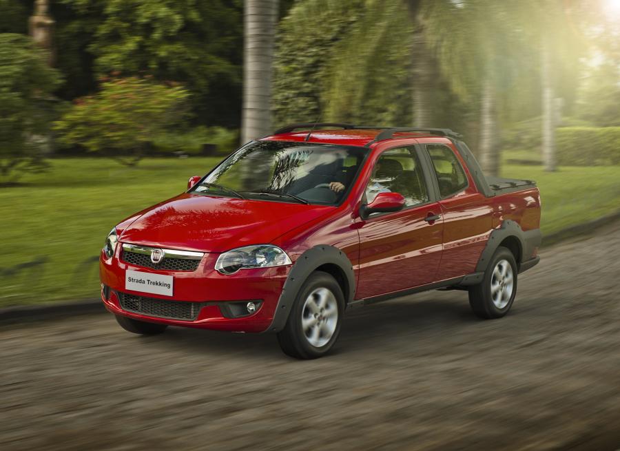  Fiat Strada Trekking CD 2012 года  (фото 15 из 25)